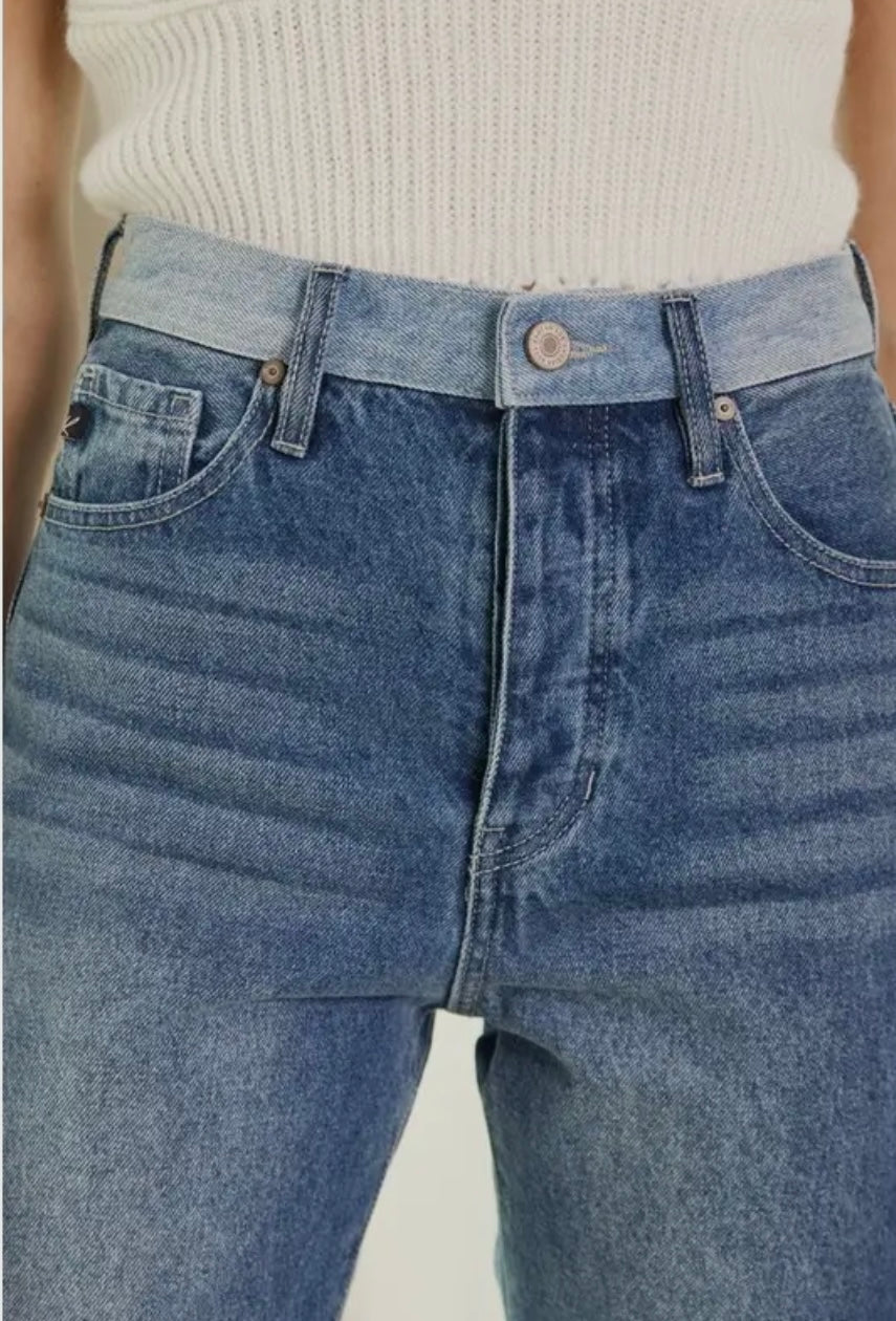 KanCan 90s Straight Fit