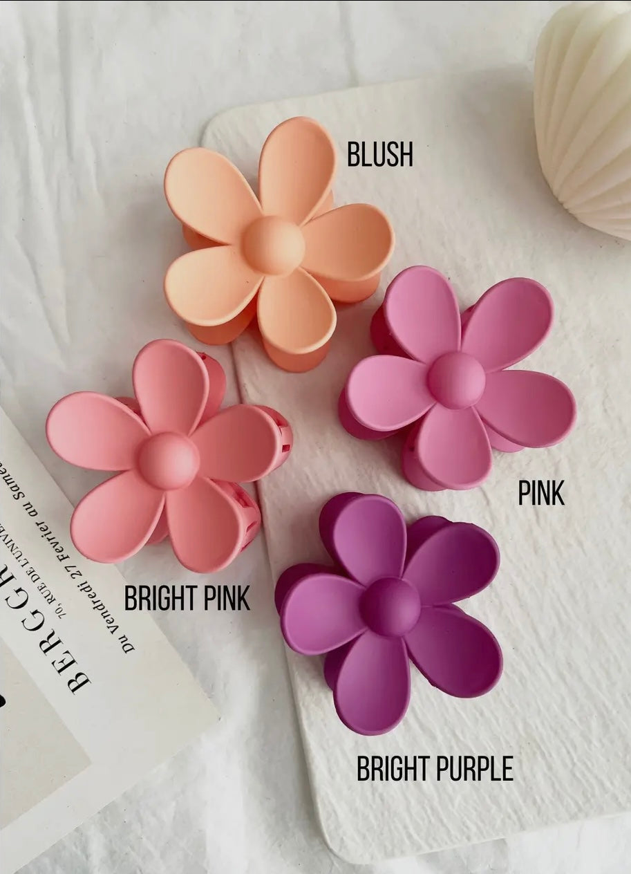 Ava Flower Clip